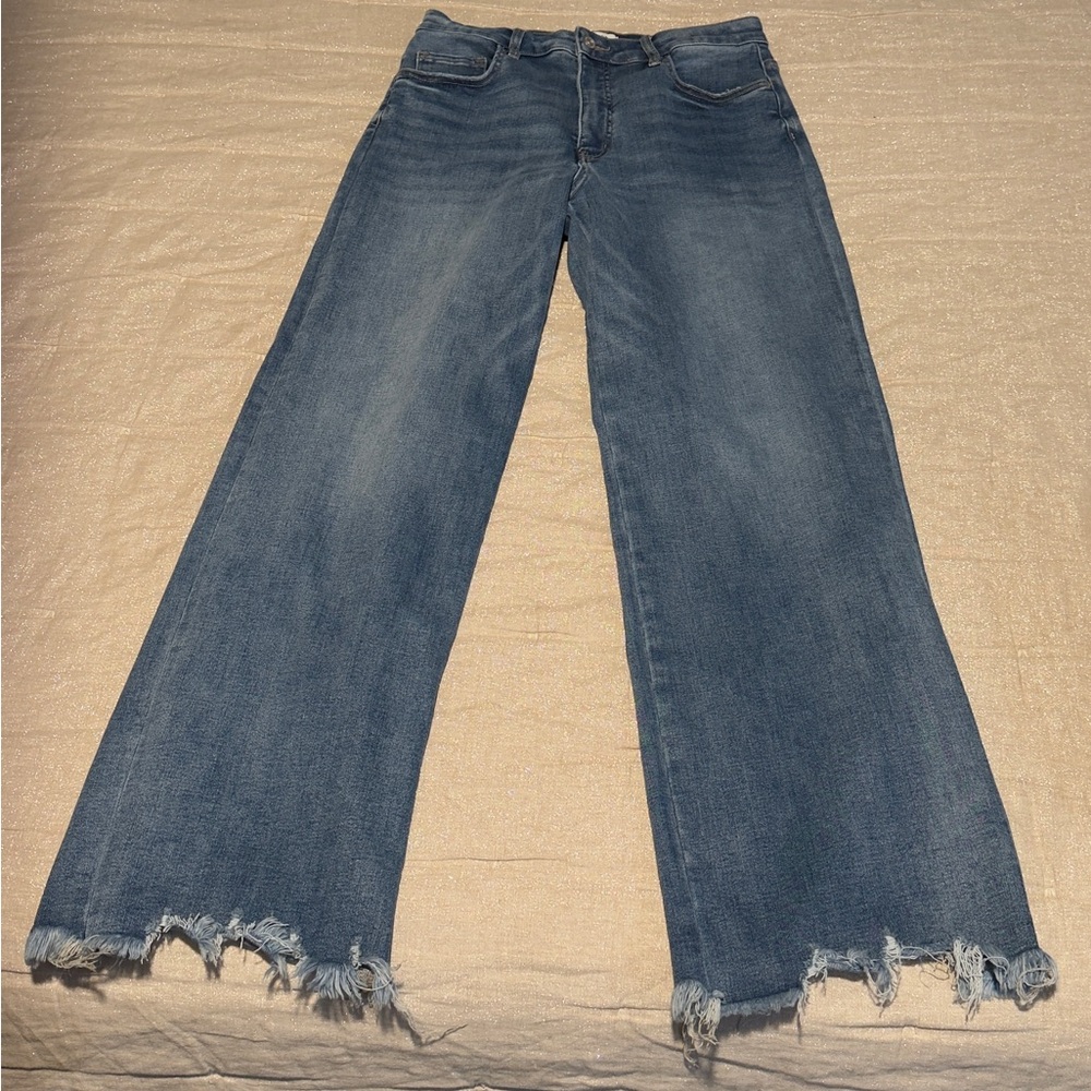Vervet Frayed Hem Jeans